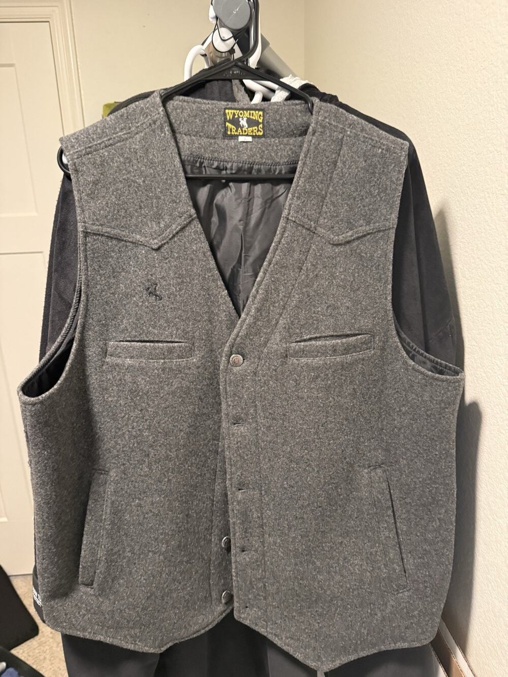 Wyoming Traders Grey Large Men’s Vest